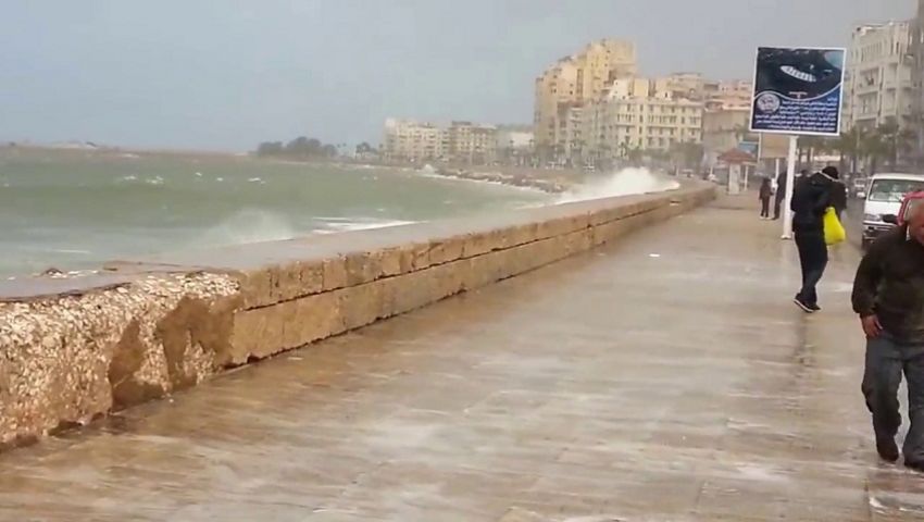 سوء الأحوال الجوية| إنذار بحري من الأرصاد.. وطوارئ في الإسكندرية