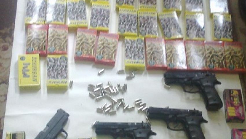 ضبط 87 طبنجة صوت و8657 طلقة بالبحيرة