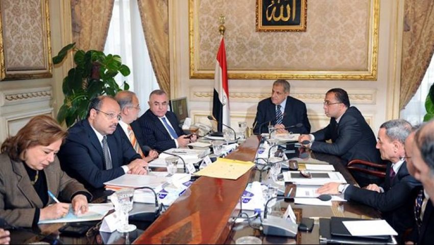 الحكومة توسع الشريحة المعفاة من ضريبة الدخل