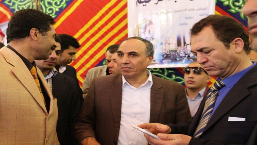 نقيب الصحفيين يلتقي رئيس الحكومة.. وزكريا: هذه أبرز ملفات النقاش