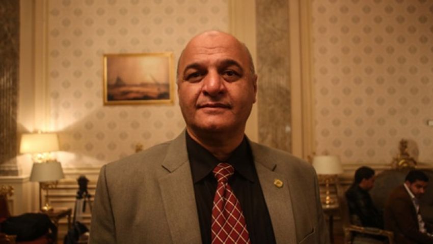 تعرف على  «المواطن الدمياطي» الذي آثار غضب السيسي