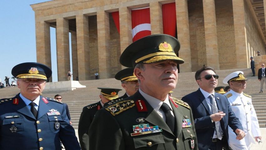 رئيس الأركان التركي يلتقي نائب وزير الدفاع السعودي