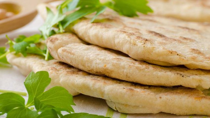 طريقة عمل عيش الشاورما