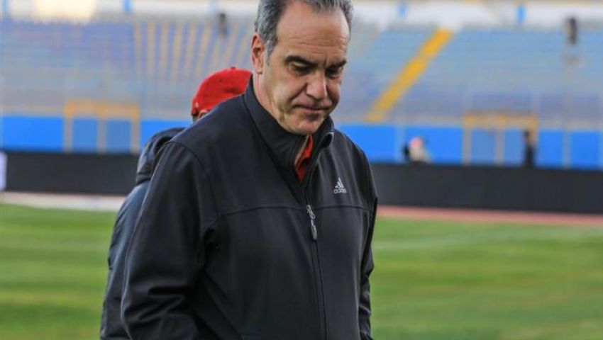 بالفيديو| 4 مدربين على ردار الأهلي