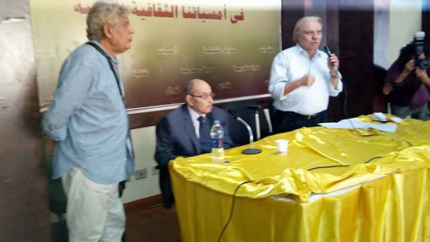 الزاهد رئيسا للتحالف الشعبي.. ومركزية الحزب توافق على دخول جبهة ممدوح حمزة