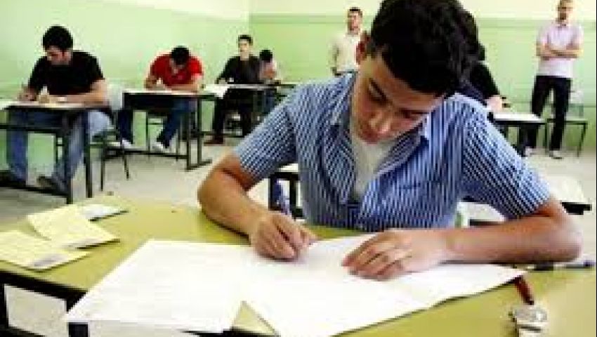 تعليم القاهرة: أسئلة امتحان الجبر شاملة لجميع أجزاء المنهج.. وطلاب: سهل والتريكات في المسائل