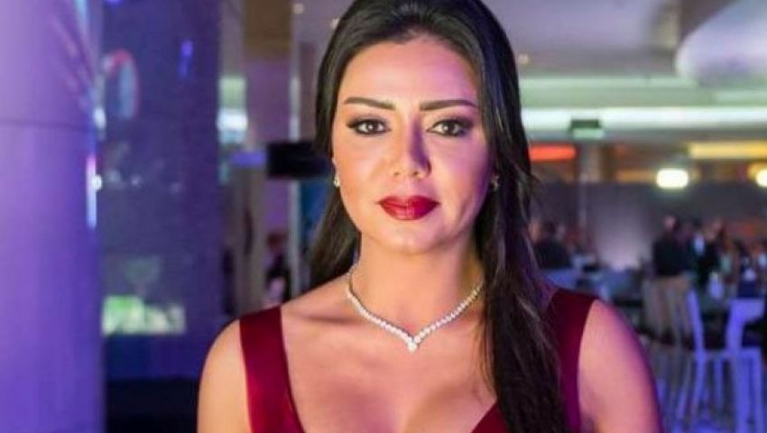فيديو| ليس في الجونة.. رانيا يوسف تكشف توقيت إصابتها بكورونا