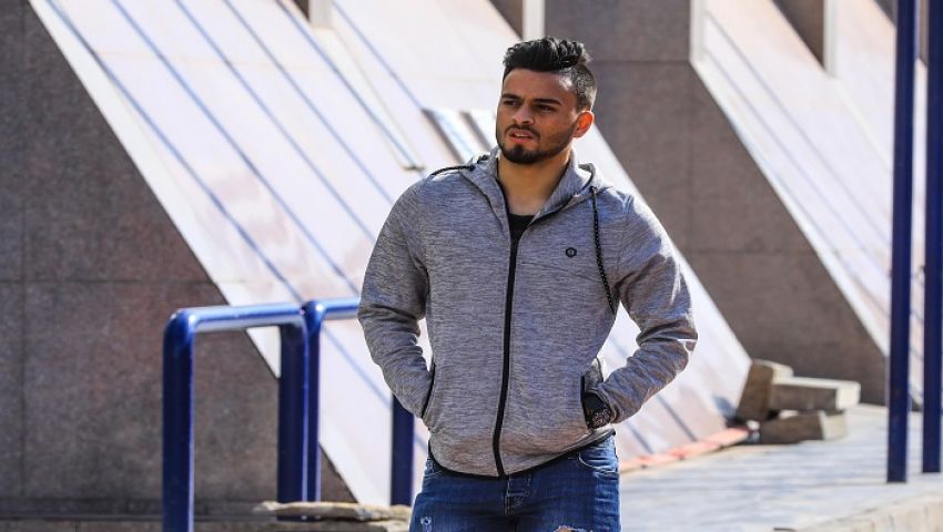 «شبح الدكة» يضيق الخناق على صلاح محسن في الأهلي