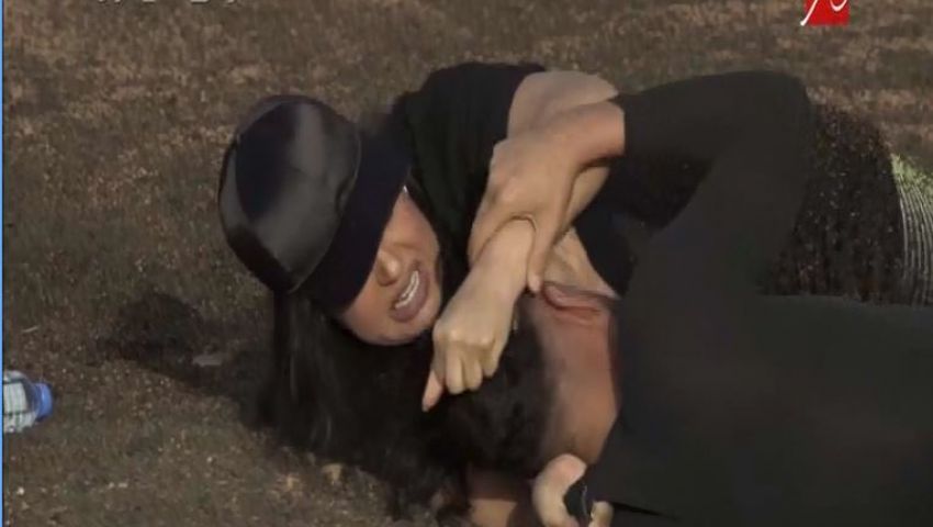 فيديو.. وصلة ألفاظ خارجة من« فيفي عبده» لـ«رامز جلال»