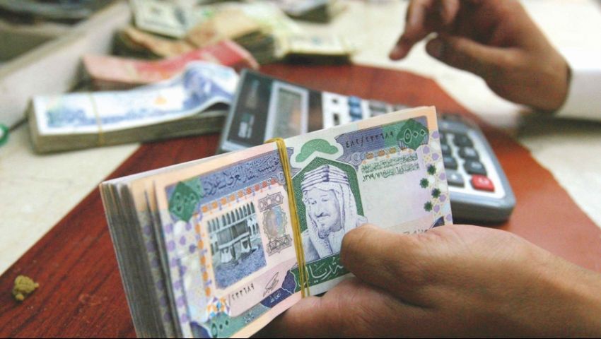 صرف الرواتب بالأبراج في السعودية.. والبداية مع الدلو