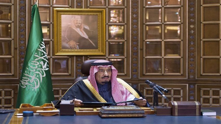 الملك سلمان يعزي محمد بن زايد في وفاة نائب حاكم الفجيرة