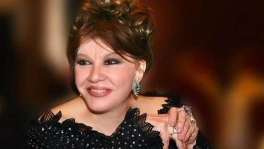 بعد هذه الشائعة.. شويكار تتراجع عن اعتزال الفن