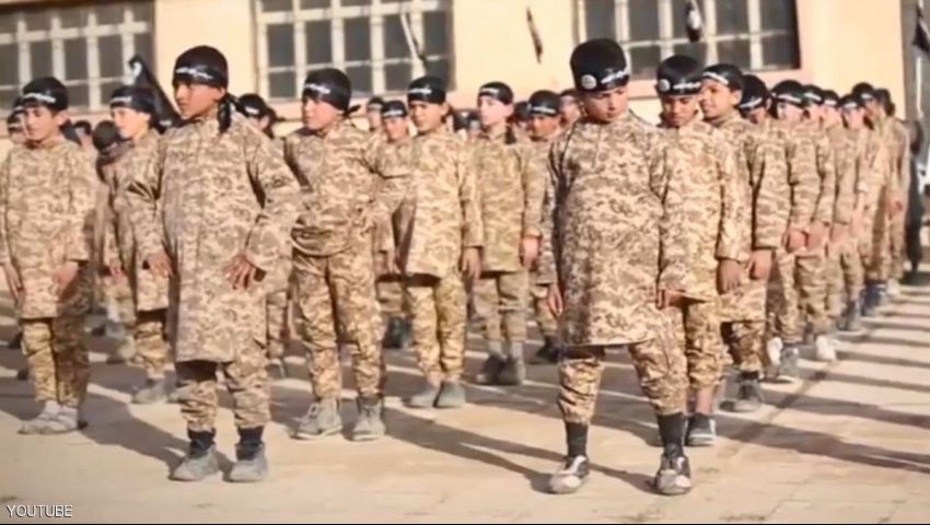 داعش يجبر أطفالا ومعوقين على تنفيذ عمليات انتحارية
