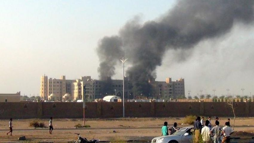 داعش يشعل حرب اليمن ويتبنى تفجيرات عدن
