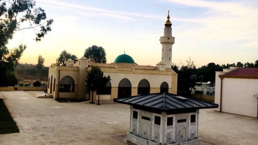 بعد قصفه.. إثيوبيا تتعهد بترميم مسجد بناه صحابة الرسول