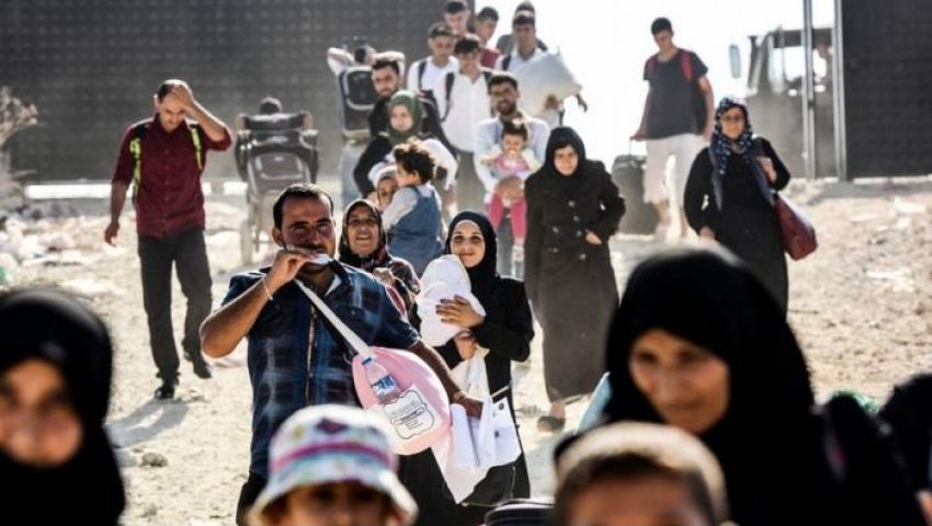 نيويورك تايمز: مع تقدم الأسد في إدلب.. تدفق اللاجئين يربك أردوغان