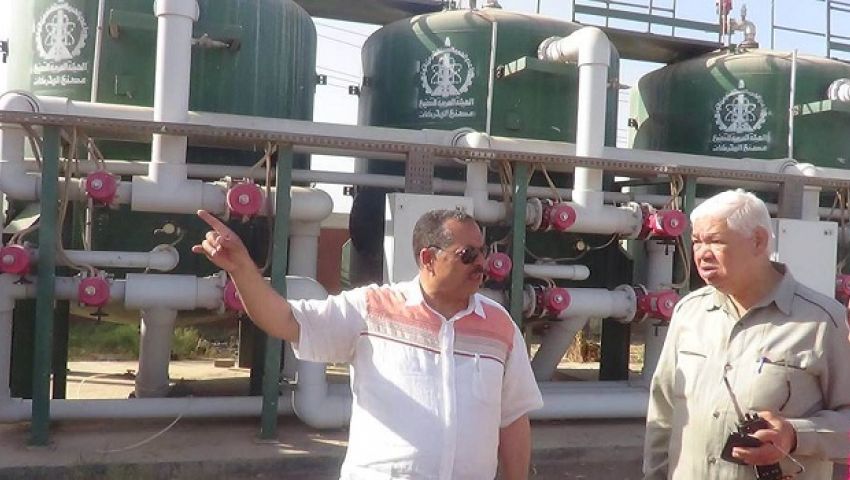 رئيس مركز أسيوط يتفقد  محطات المياه  في قريتي شطب وموشا