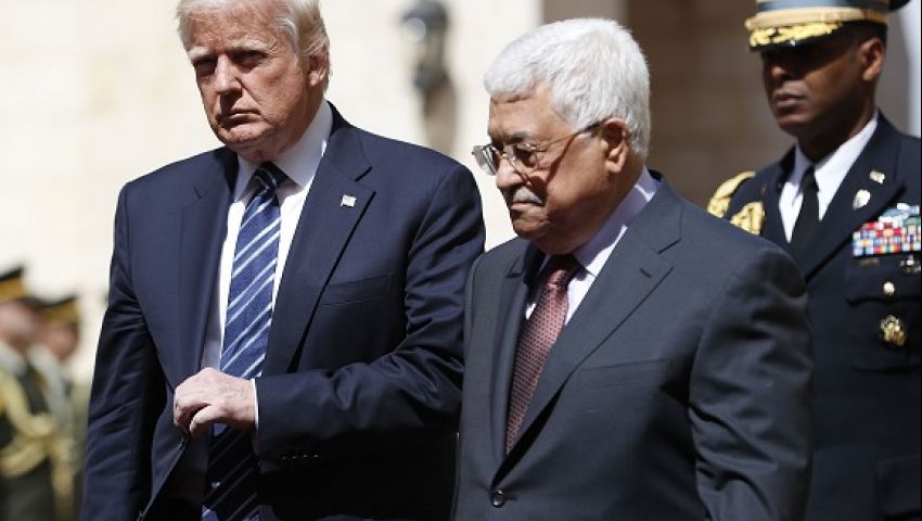 سياسي فلسطيني: ترامب لم يتصدق على «عباس» بذكر الدولة الفلسطينية