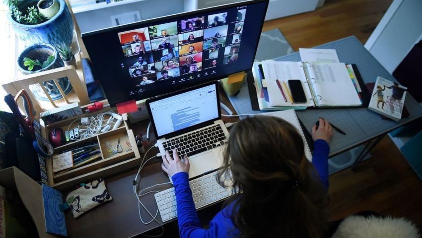هواتف أرخص وأساور لياقة.. هل يصبح 2021 عام التكنولوجيا المتقدمة؟