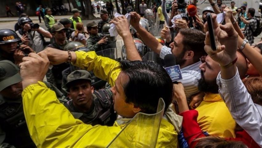 حكومة فنزويلا: الكلام عن انقلاب في الداخل تزييف