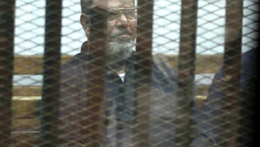 إلزام مرسي وباقى المتهمين بسداد 250 مليون جنيه لهيئة قضايا الدولة