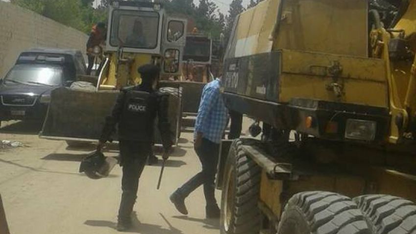 بالصور| حملة مكبرة لإزالة المباني المخالفة في الإسكندرية