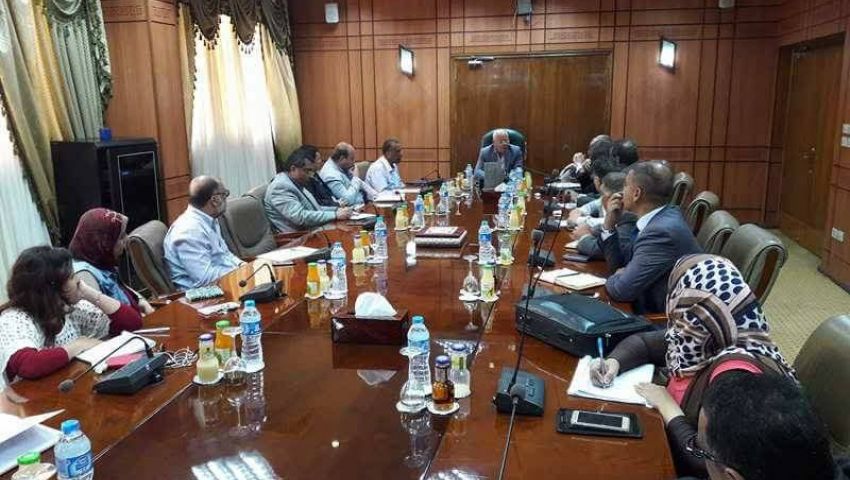 بالتعاون مع مصر للتأمين.. محافظ بورسعيد يبحث إقامة مشاريع استثمارية