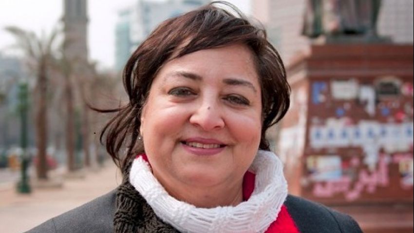 إكرام يوسف ساخرة من تهمة لاحقت صحفي: «الرونق اللي بيتخدش ما بيتصلحش»