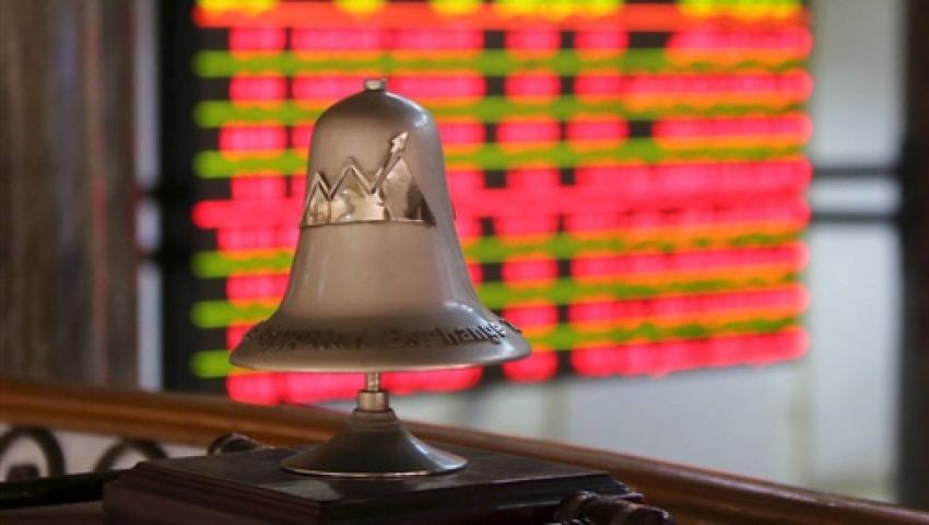مؤشر البورصة المصرية يواصل الارتفاع في المنتصف