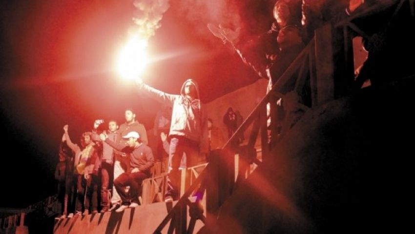 شماريخ في مدرجات جماهير الفراعنة