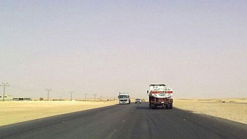 وزير النقل يتفقد الطريق البري الجديد مع السودان