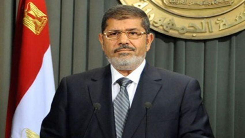 حبس مرسي 4 أيام بتهمة إهانة القضاء