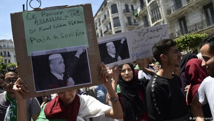 بعد وفاة الحُقوقي الأمازيغي فخار.. هل يتأثر حراك الجزائر؟