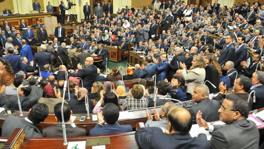 من تقنين  الخطوبة لمنع الأسماء الأجنبية.. 6 قوانين مثيرة  تحت قبة البرلمان