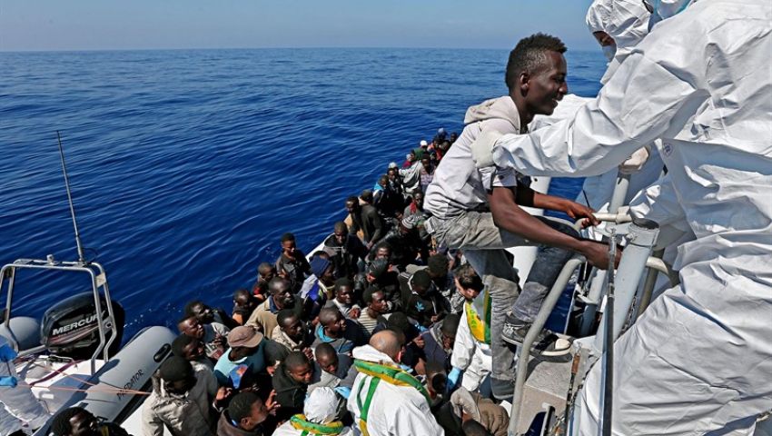إيطاليا تنقذ 1500 مهاجر غير شرعي في البحر لمتوسط