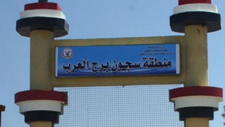 صحفيون يضربون عن الطعام تضامنا مع زميلهم المعتقل 