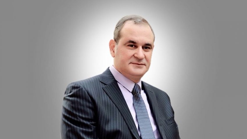 مدحت الشرف: اجتماعات مشتركة بين الحكومة والمستثمرين لحل أزمة المناطق الحرة