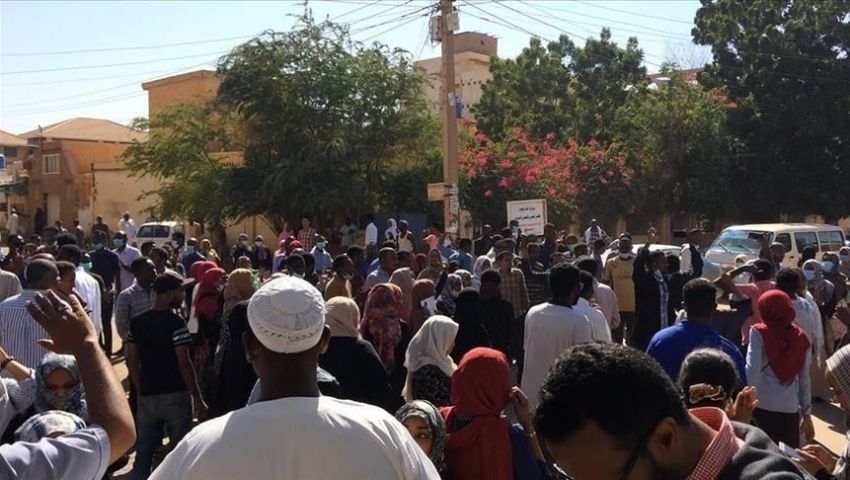 السودان.. المعارضة تعلن الإضراب العام ومواصلة الاعتصام والتظاهر