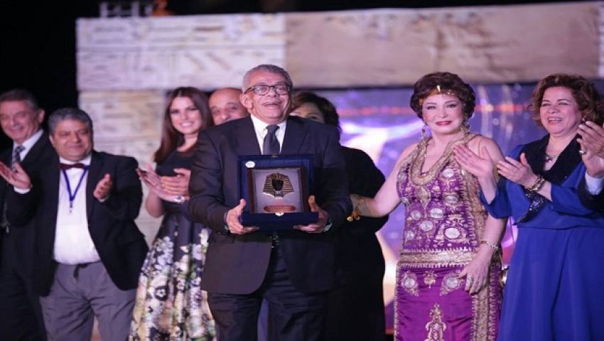 بالصور.. تكريم المخرج يسري نصر الله بمهرجان الأقصر للسينما الإفريقية