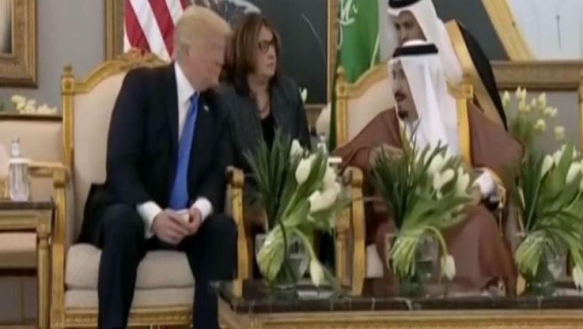 بث مباشر.. ترامب يصل السعودية للمشاركة في القمة الإسلامية الأمريكية