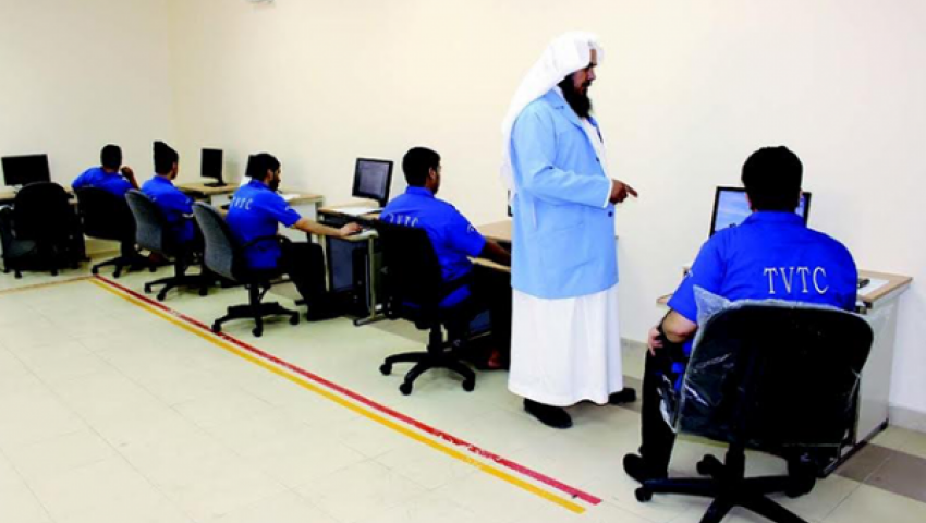 102 سجين يؤدون اختباراتهم الجامعية بالسعودية