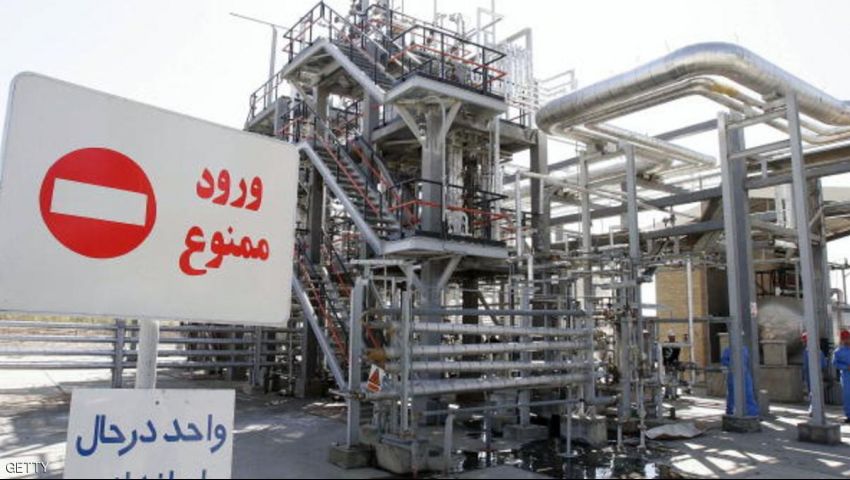 تقرير: إيران أرسلت ماء ثقيل فائض إلى عمان