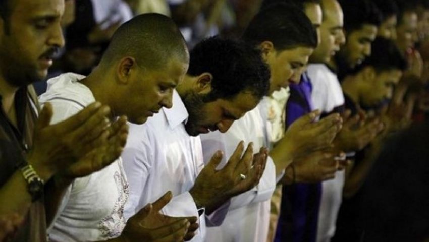 حظر مكبرات الصوت في «التراويح».. منع للتشويش أم حرب على الدين؟