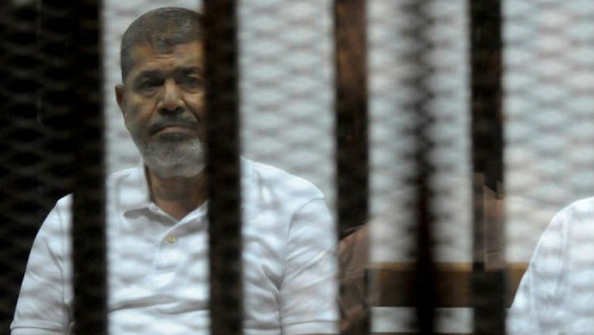 النقض تخفف الحكم على «مرسي» للمؤبد وتؤيد الإعدام لـ ٣ آخرين في «التخابر مع قطر»