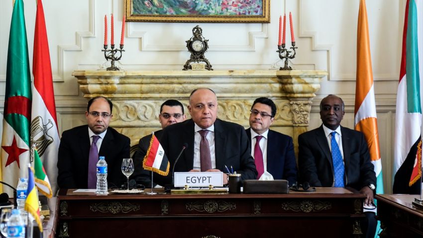 اجتماع دول الجوار الليبي بالقاهرة يطالب المجلس الرئاسي بتشكيل حكومي جديد