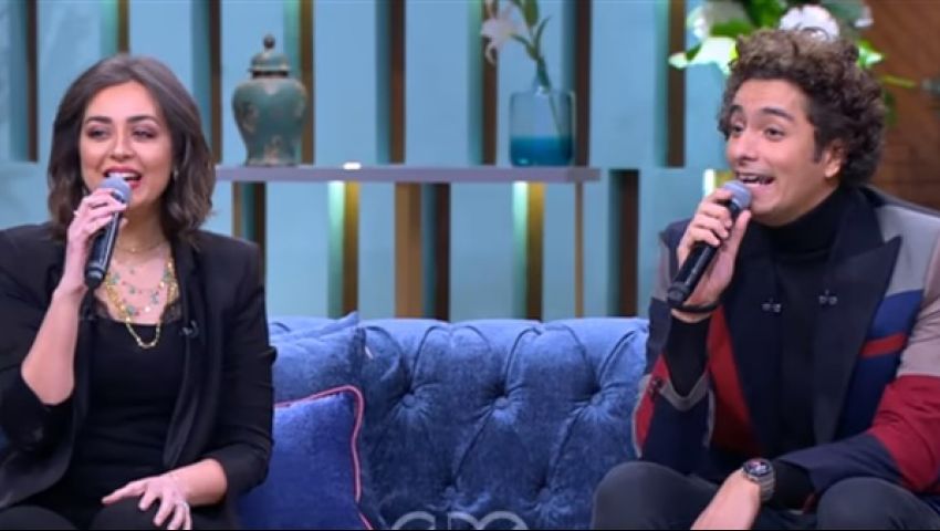 بالفيديو| محمد محسن مهوس بالتاريخ.. هذه ديكورات منزله