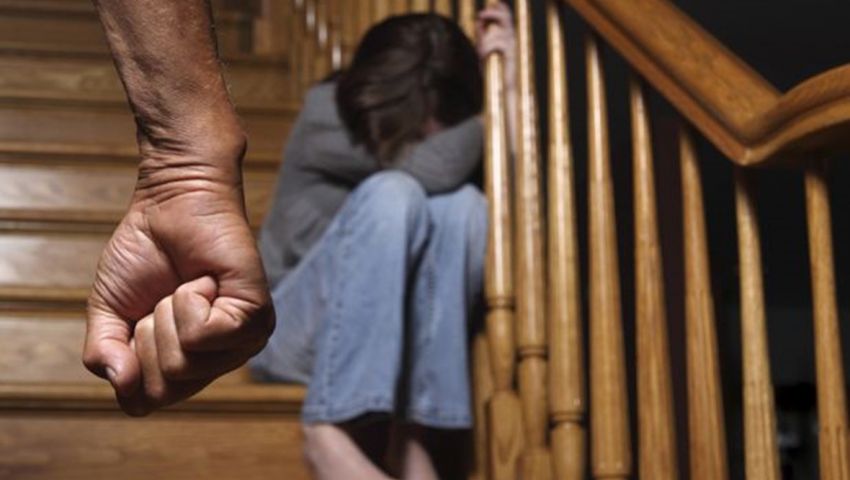 شنق ابنته وآخر ذبح طفله.. 3 حكايات لآباء بلا رحمة في أسبوع