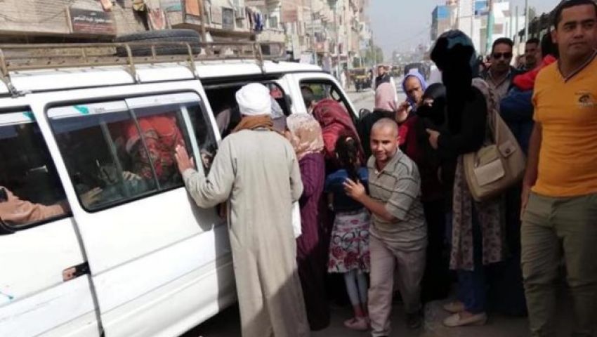 سفريات العيد زحمة وصلة للأرحام.. والمشاوير الخاصة تنعش جيوب السائقين