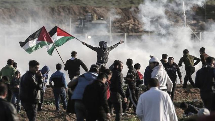 الاحتلال يقمع مسيرات العودة شرقي غزة.. ويصيب 46 فلسطينيًّا