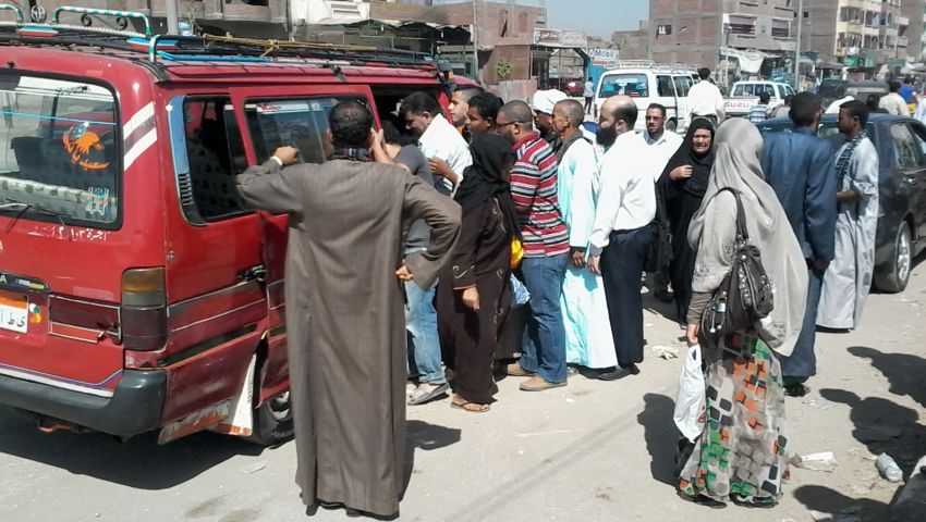 هكذا استقبل المصريون زيادة أسعار المواصلات فى أول يوم عمل
